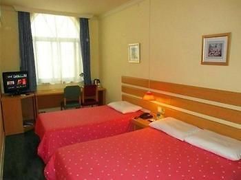 Home Inn Jiaotong University Xinhua Road Shanghai Esterno foto